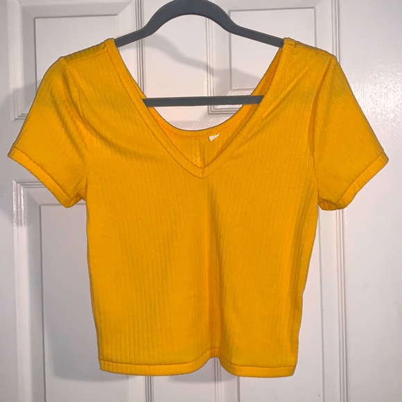 PAC Sun golden yellow short sleeve crop top. Size large - Picture 1 of 4